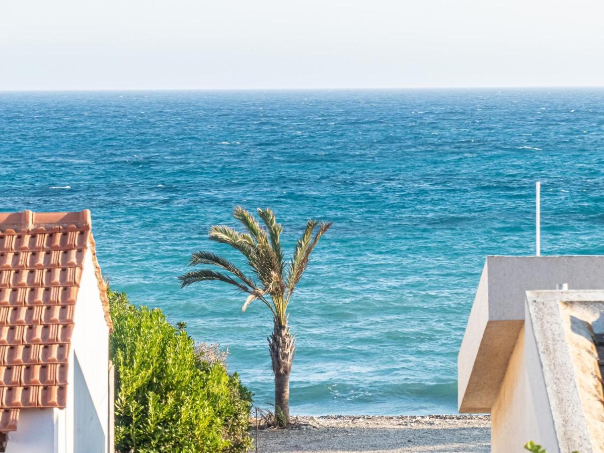 Greek Island Style 2 Bedroom Villa With Pool Next To The Sea Larnaca Exterior foto