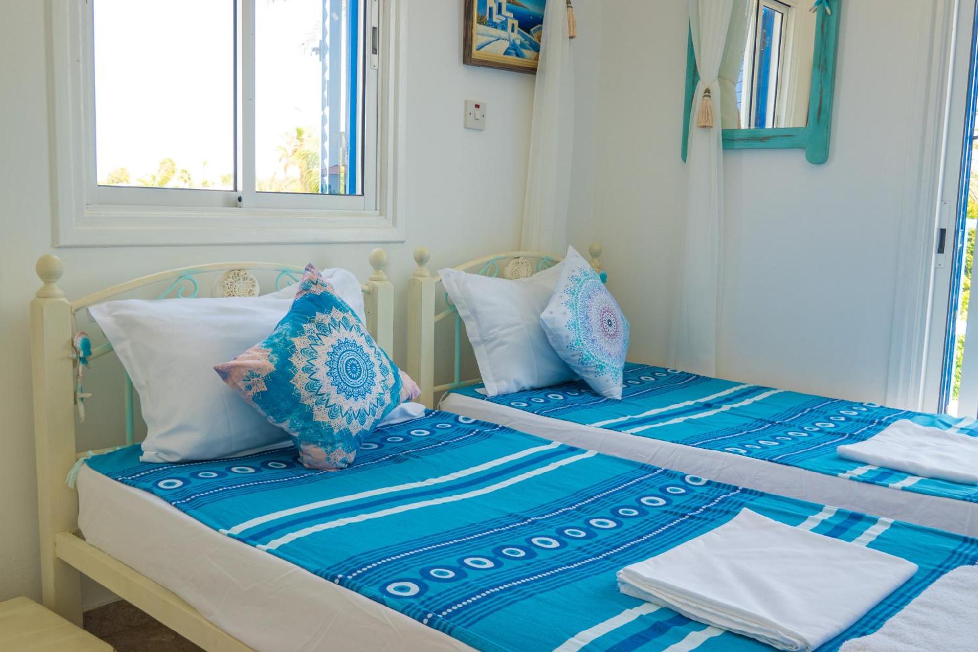 Greek Island Style 2 Bedroom Villa With Pool Next To The Sea Larnaca Exterior foto